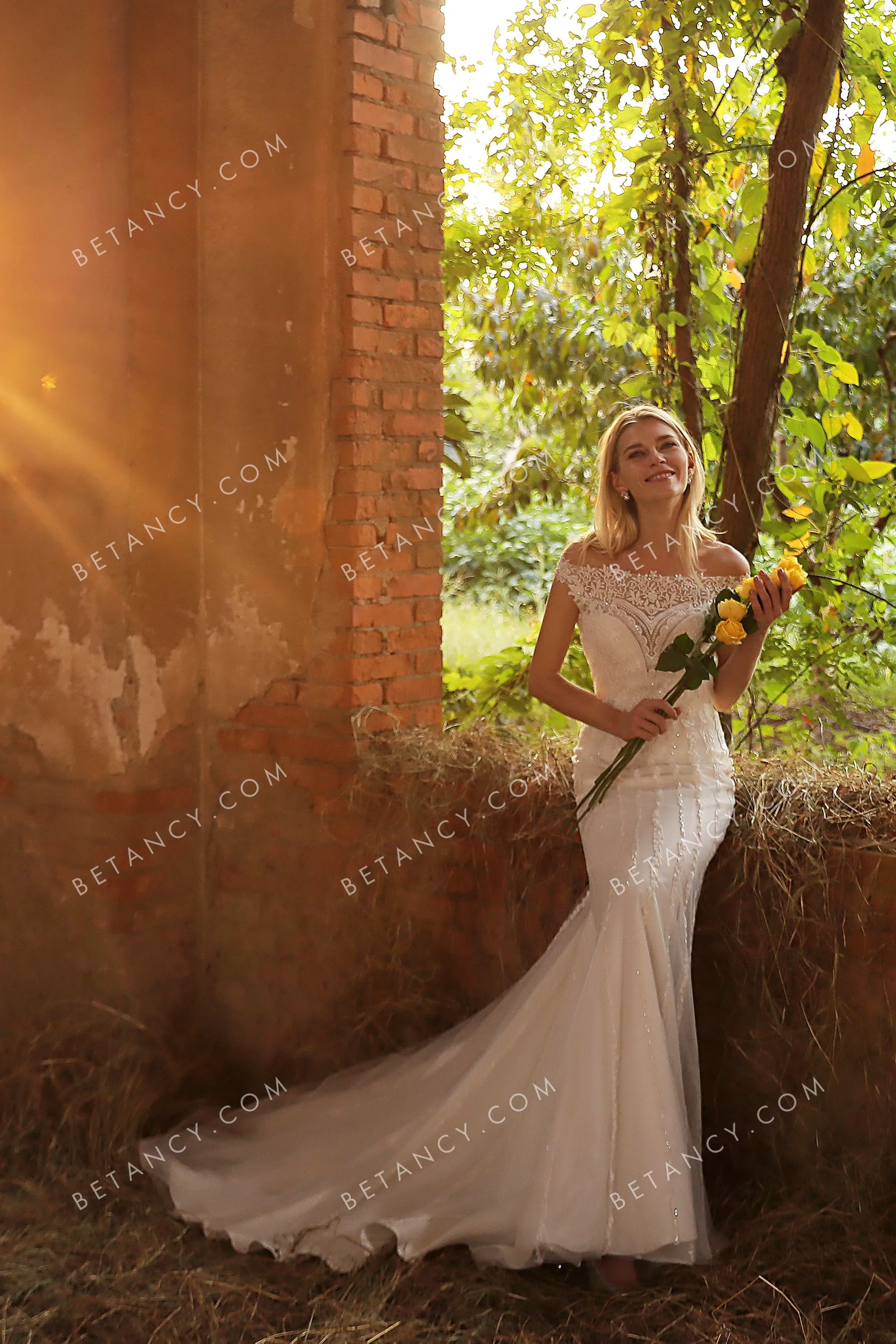 Unique Abstract Beaded Lace Fabric for Wedding Dresses