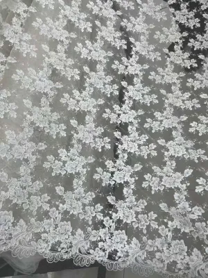 delicate floral cluster scalloped border mesh lace