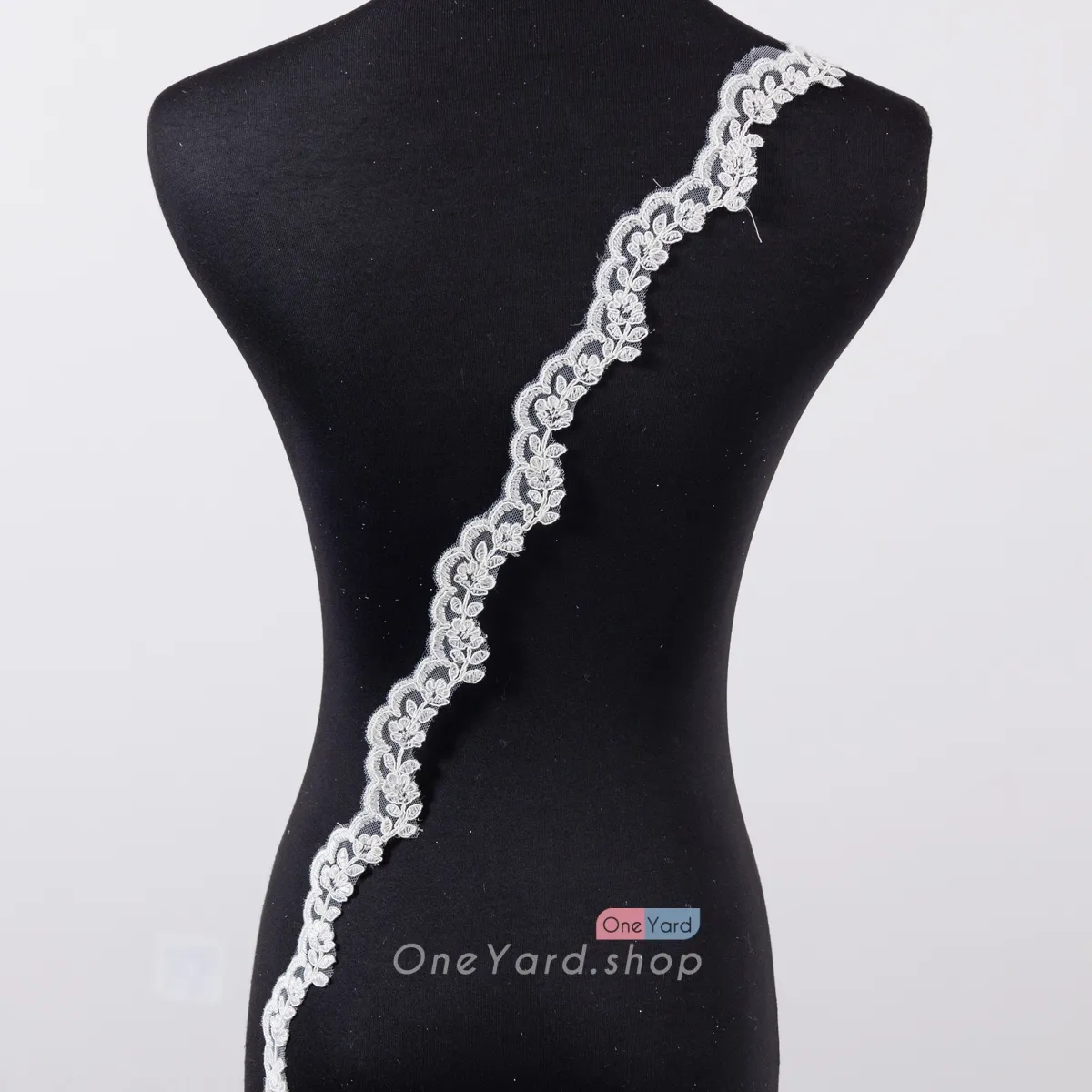 ivory scallop edge lace trim by the yard