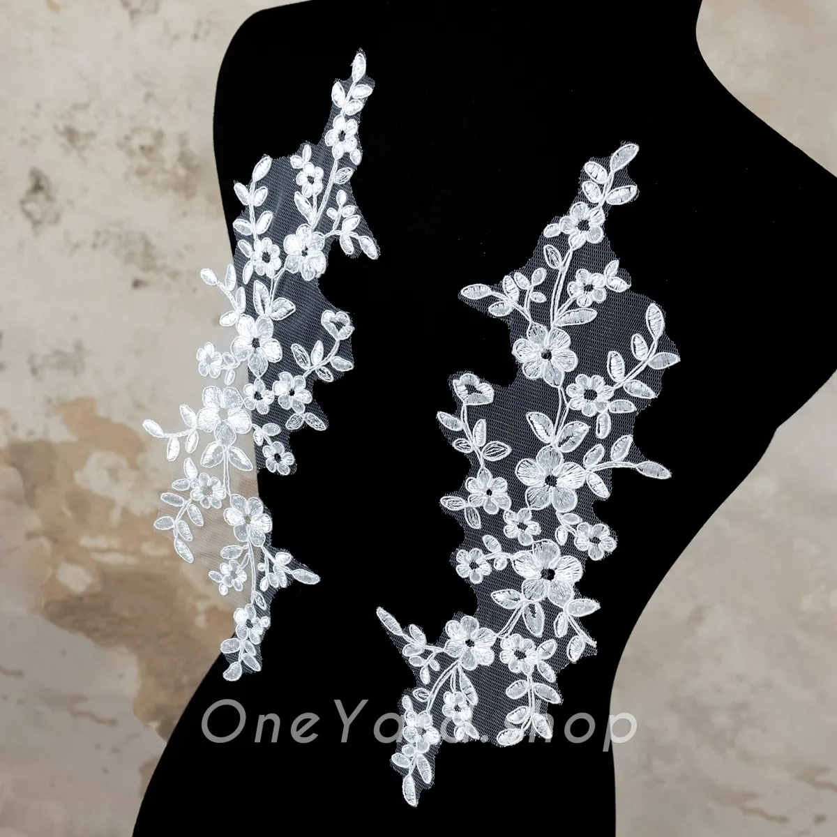 romantic and feminine small flower off white lace appliques