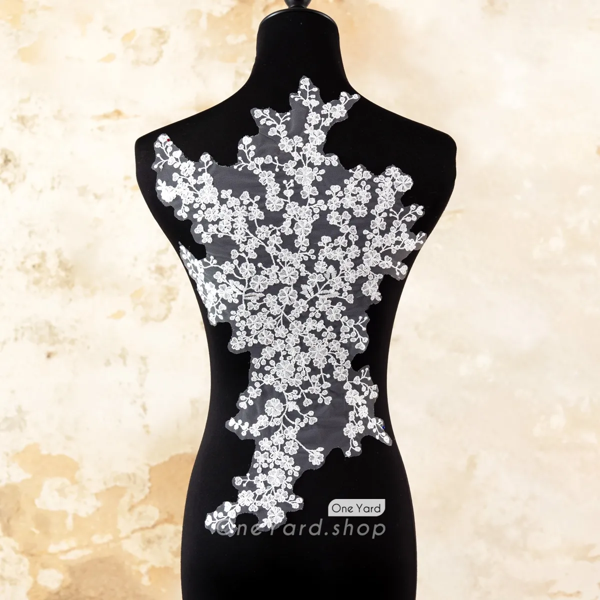 beautiful plum blossom lace applique for illusion gown