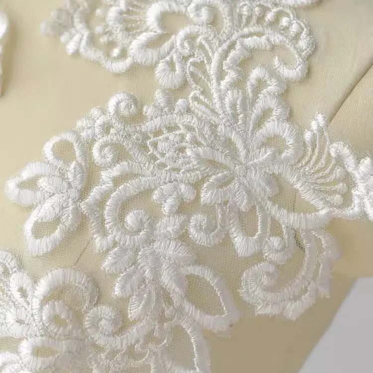 delicate cotton floral lace appliques with silver edge