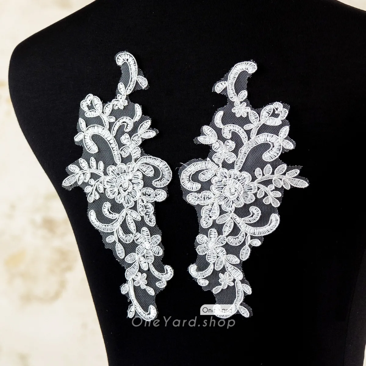 ivory floral modif lace appliques