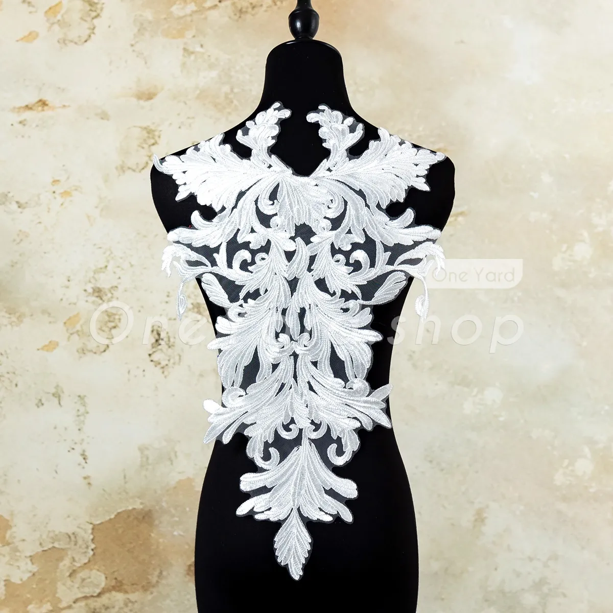 large symmetrical baroque acanthus leaf lace applique