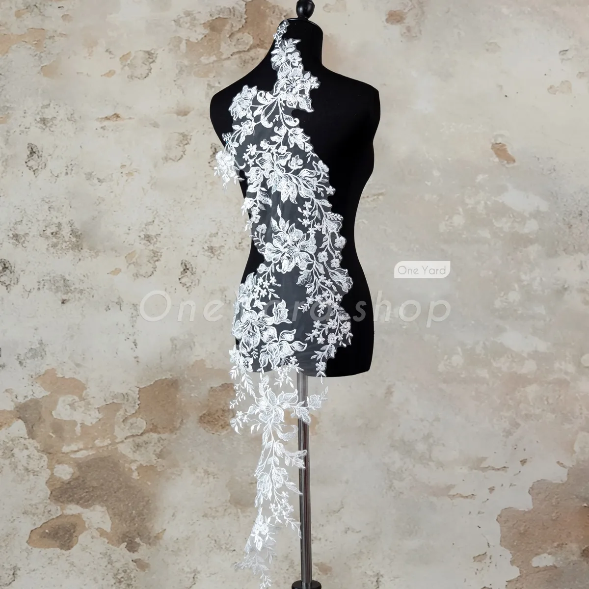large size sequinned lace appliques