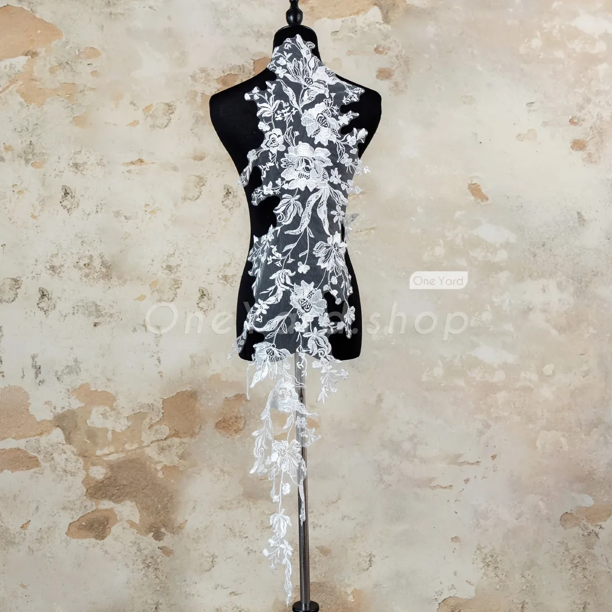 sequinned embroidery large and long floral lace appliques