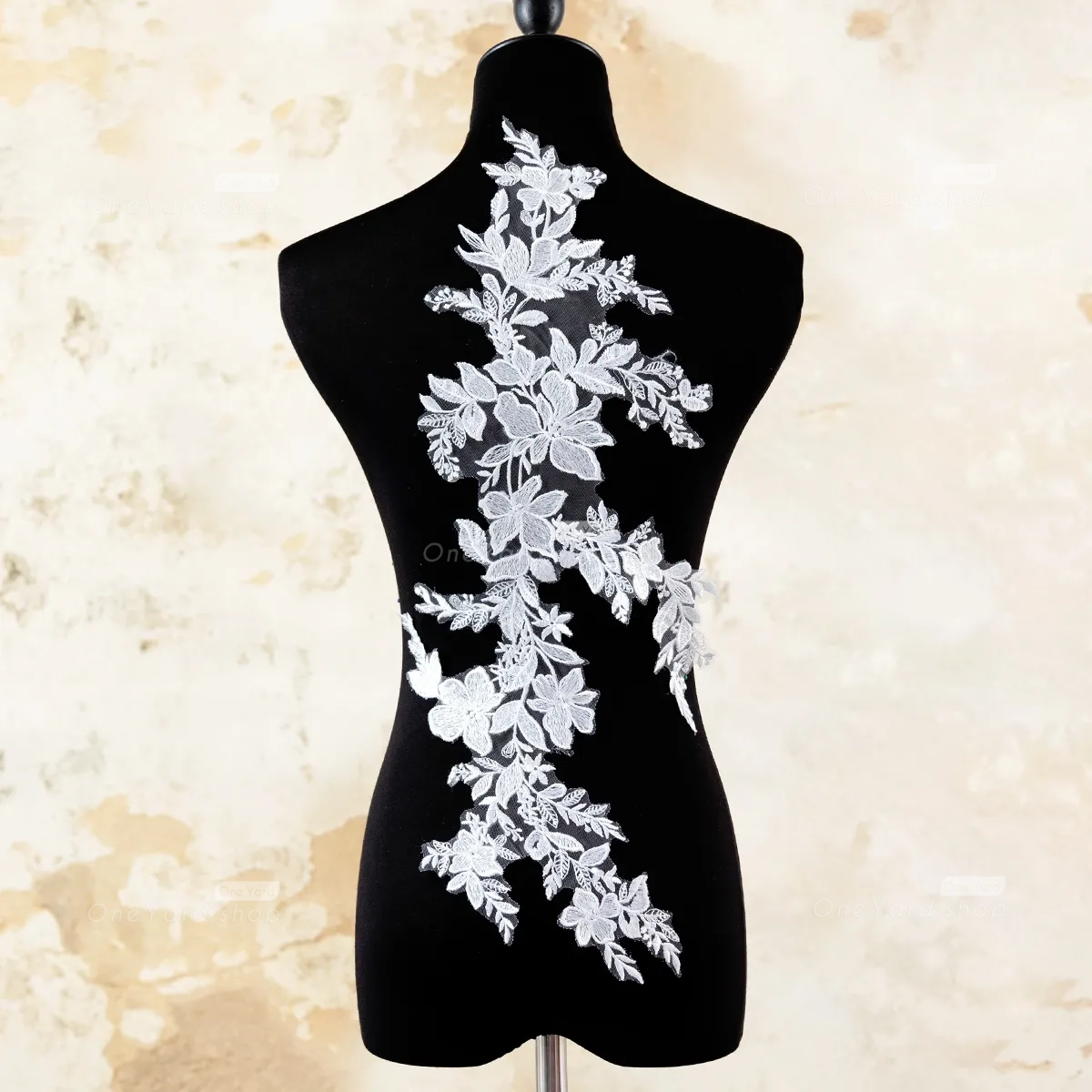 sequinned white decorative floral lace appliques