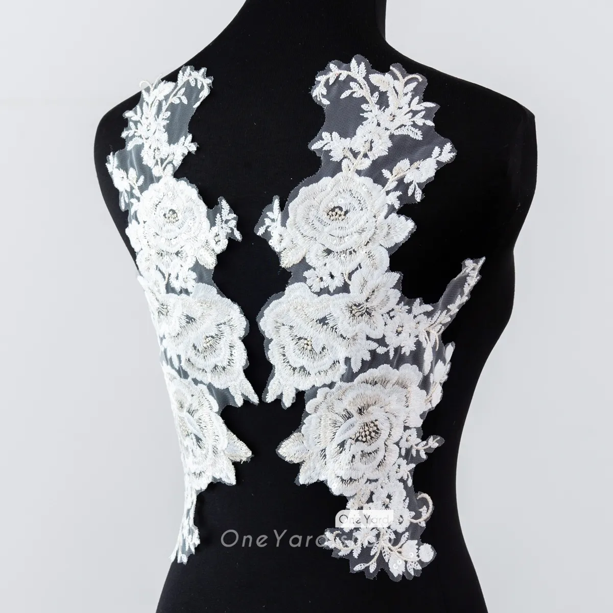 sequinned vintage floral pattern cotton lace applique pairs