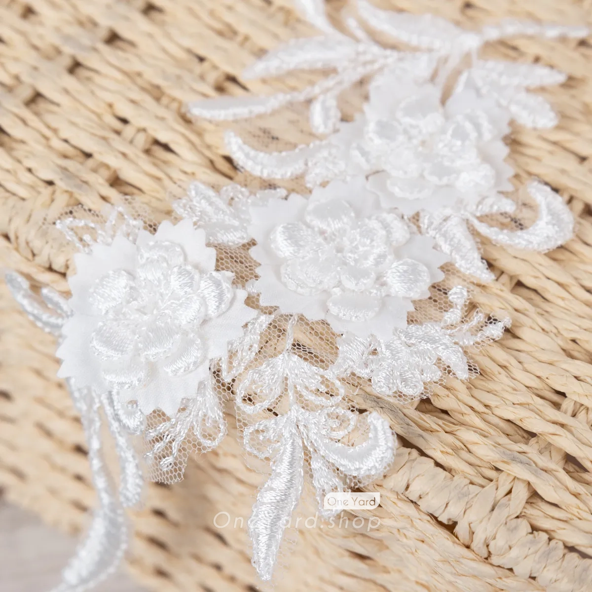 white 3D flower lace applique for special occasion garments
