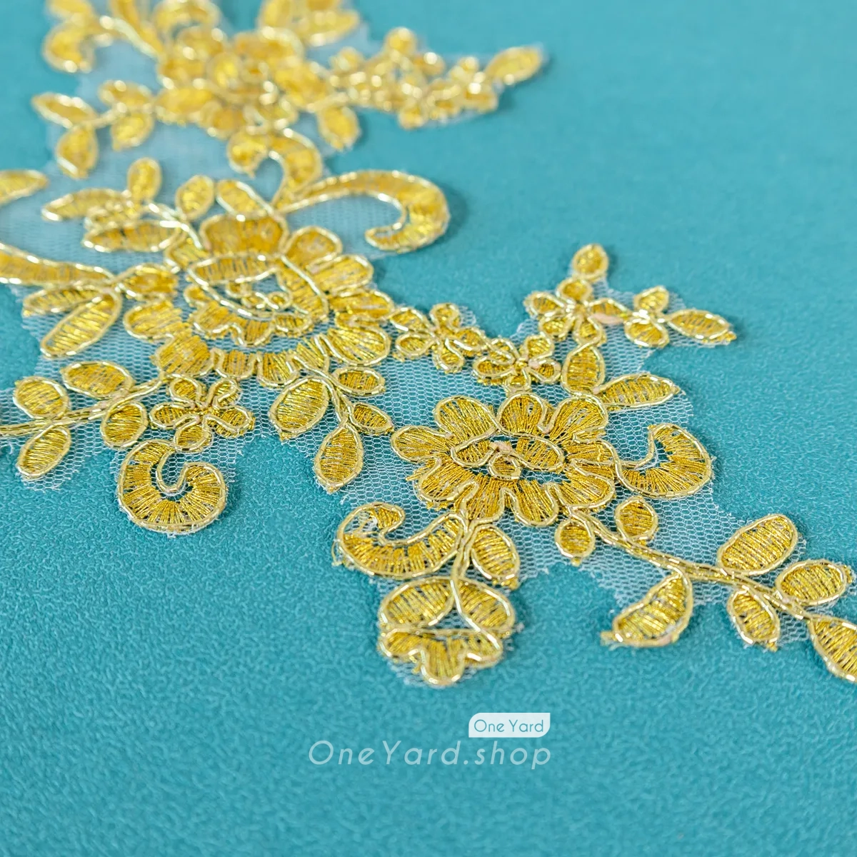 gold floral motif boning edge lace appliques