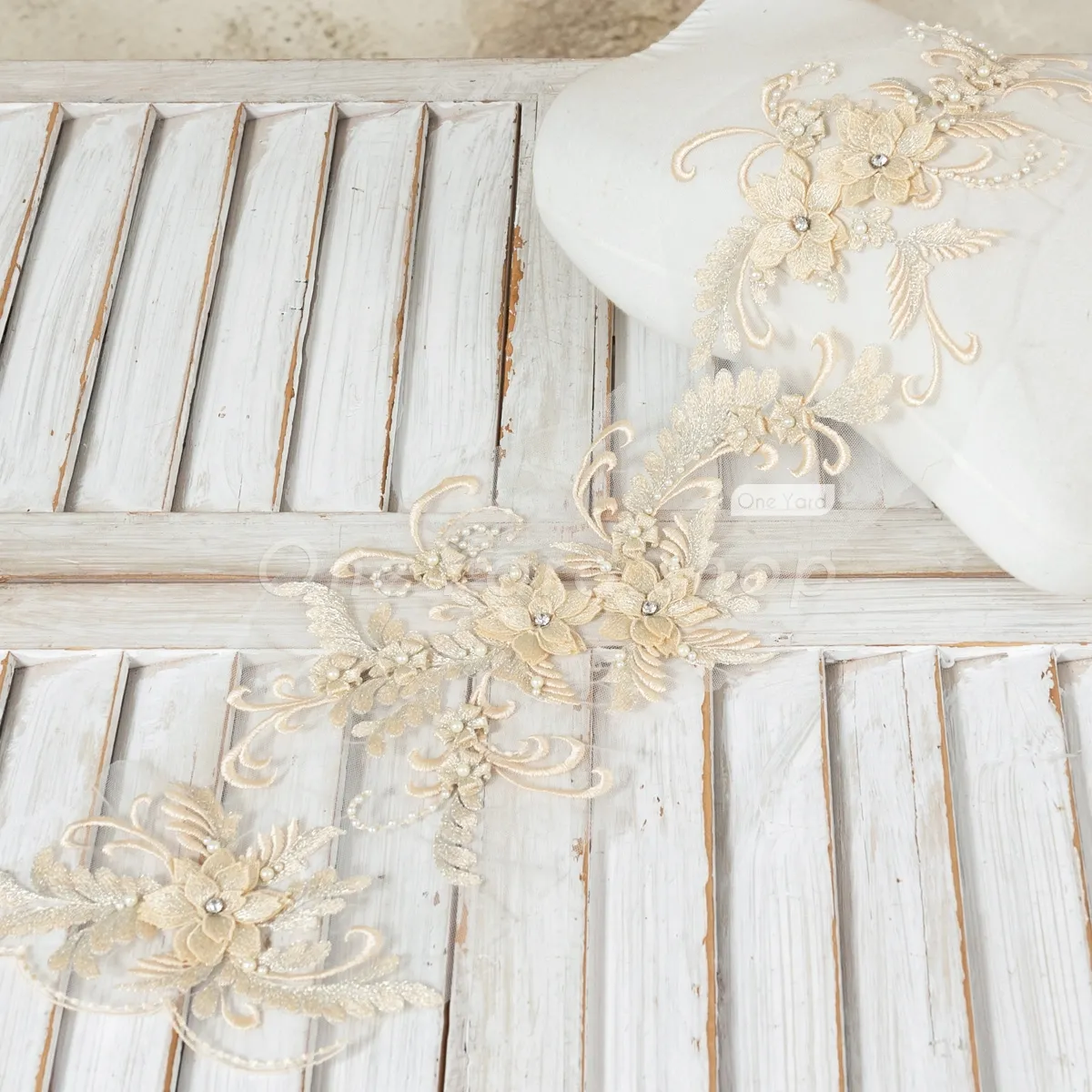champagne colored lace applique set