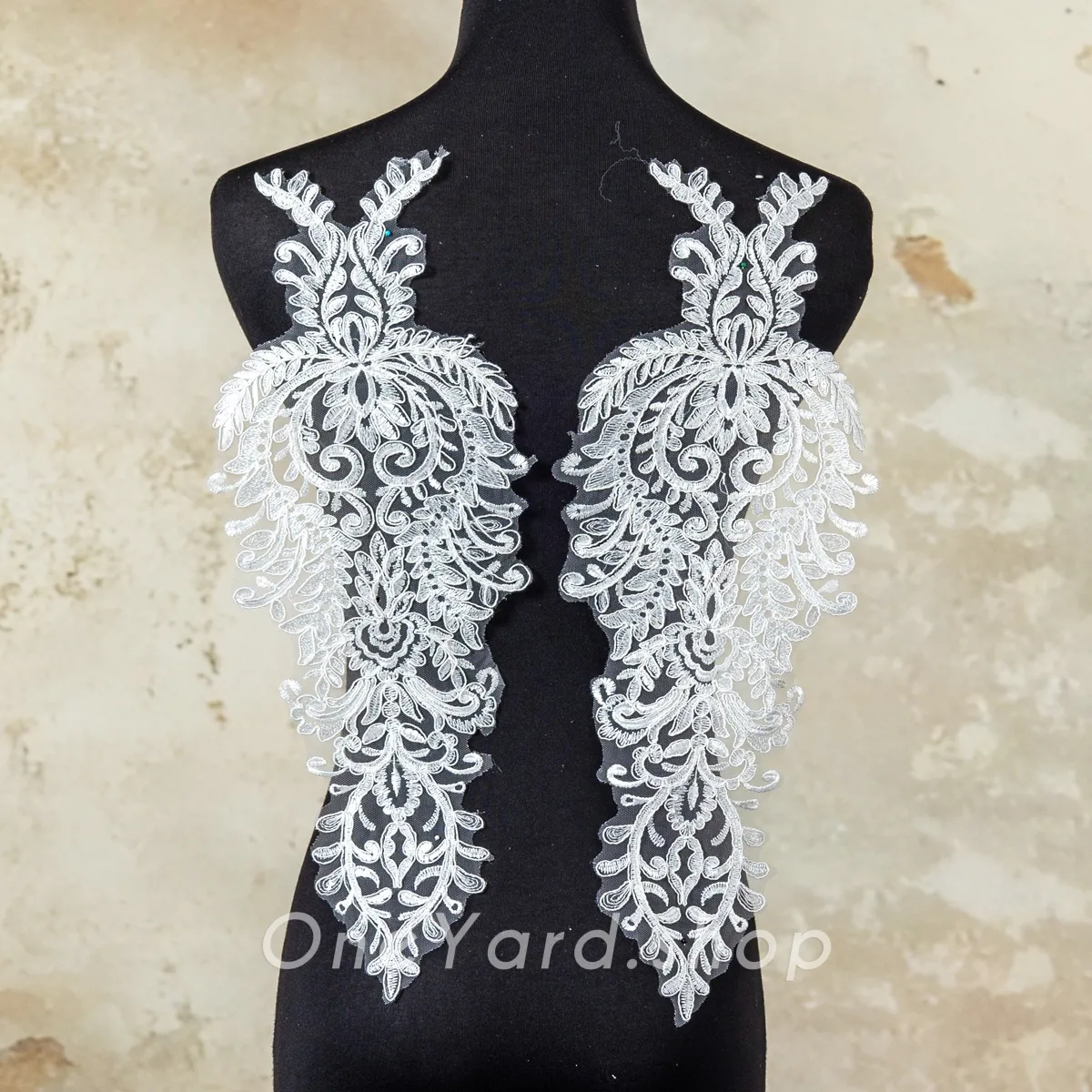 ivory white abstract lace appliques symmetrical pair