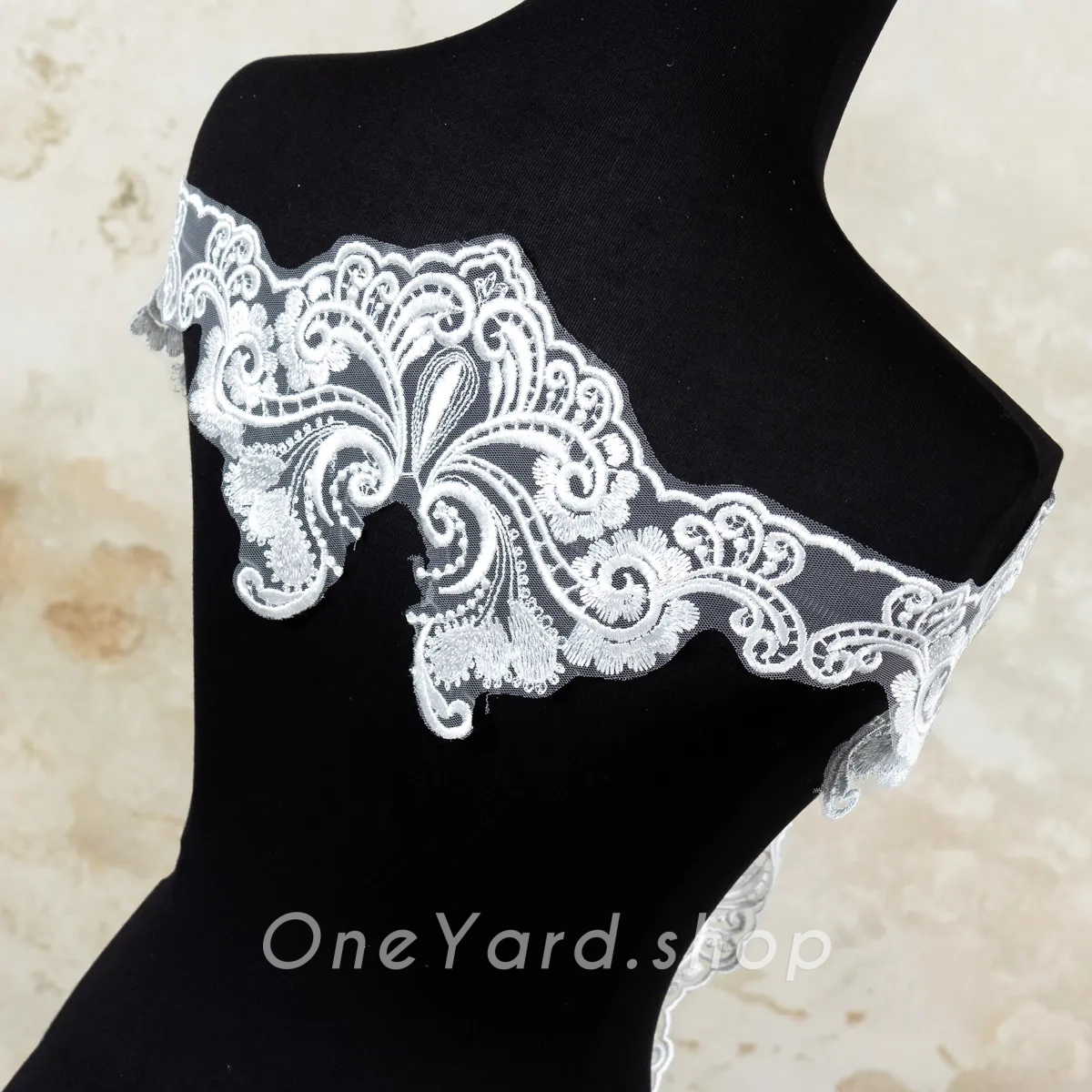 scalloped lace border lace trim