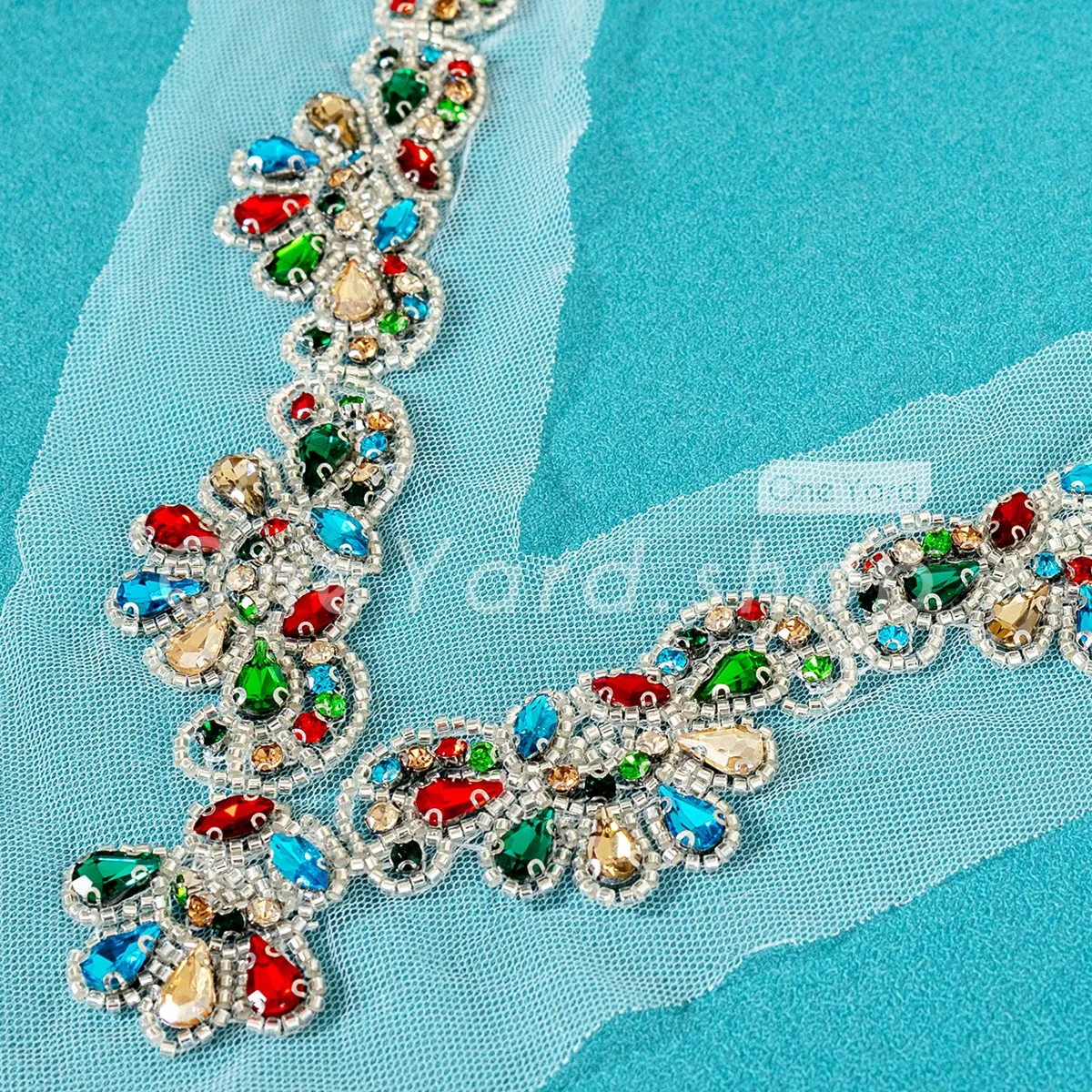 stunning teardrop shaped acrylic rhinestone applique