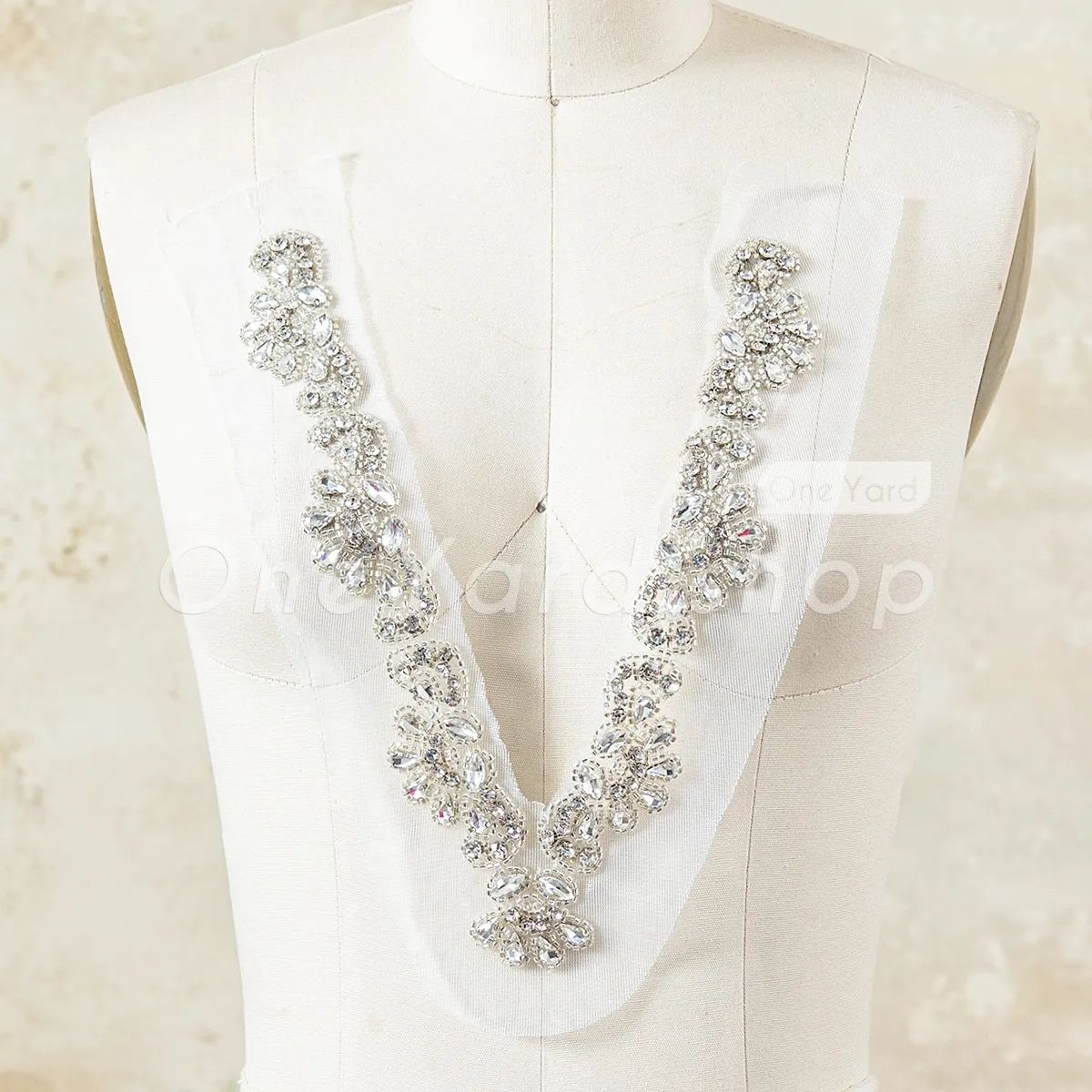 clear glass rhinestone beaded v neck bodice applique