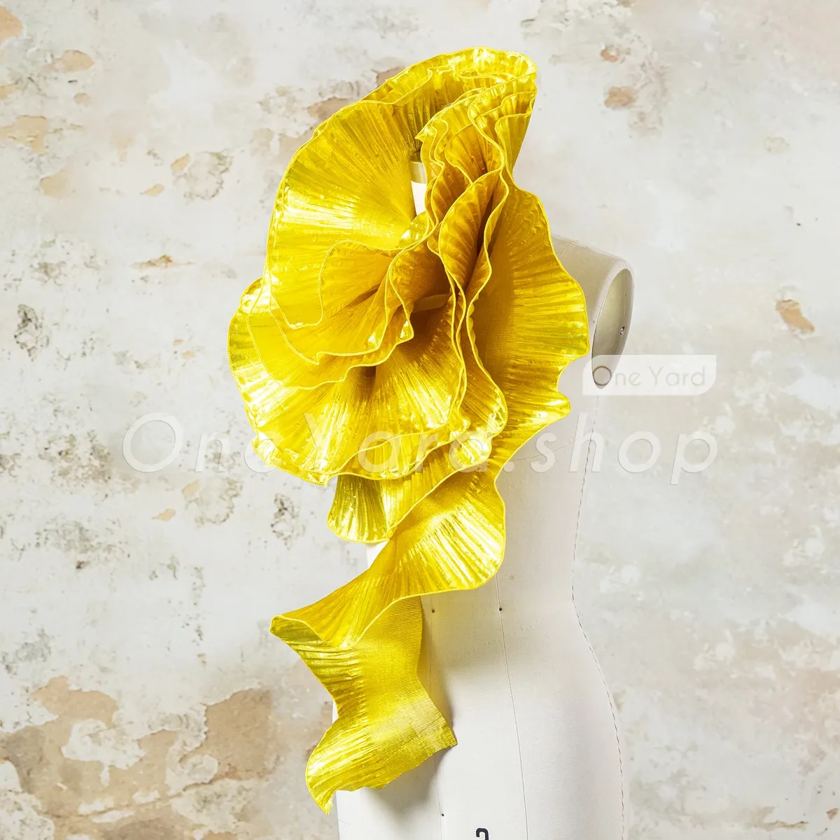 highly reflective luminous gold ruffle trim highly reflective luminous gold ruffle trim