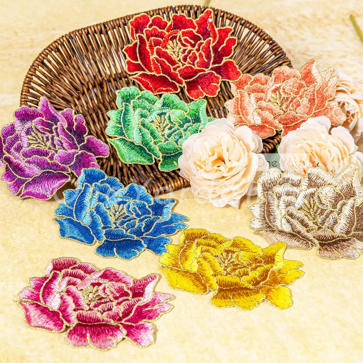 10x12cm peony flower soft patch with gold outlines