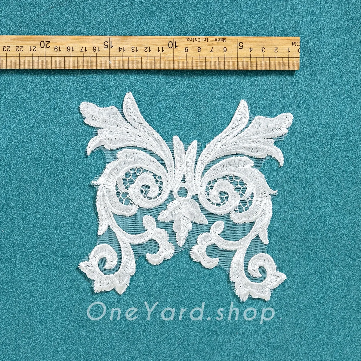 baroque style sequinned lace applique