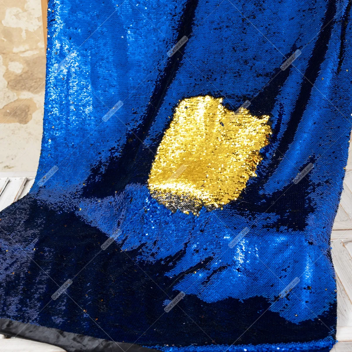 glistening flip sequin material for dressmaking