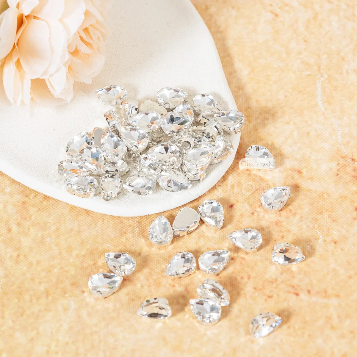 10x14mm clear glass teardrop claw setting sewing gems 10x14mm clear glass teardrop claw setting sewing gems