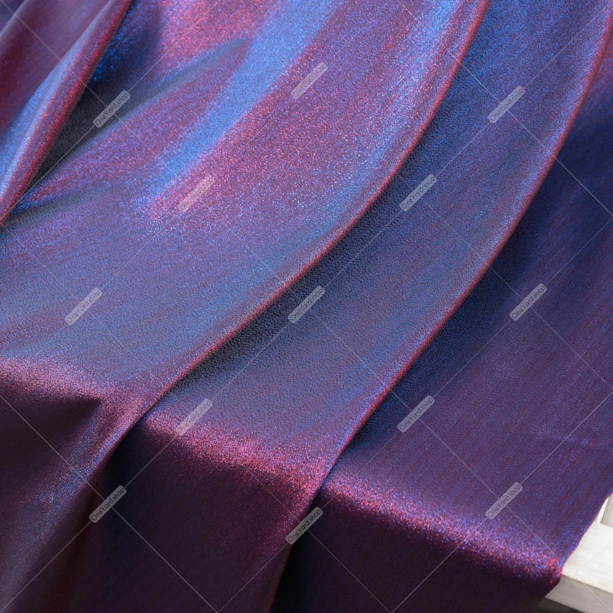 magenta and blue mixed iridescent scratchy lurex fabric magenta and blue mixed iridescent scratchy lurex fabric