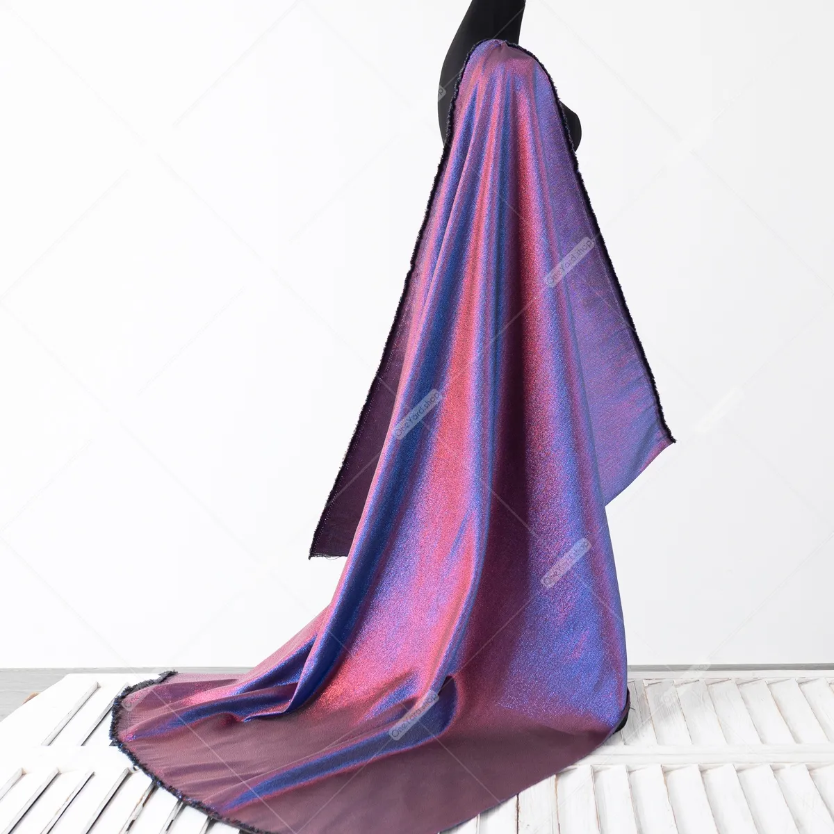 magenta with blue mixed iridescent scratchy lurex fabric magenta with blue mixed iridescent scratchy lurex fabric
