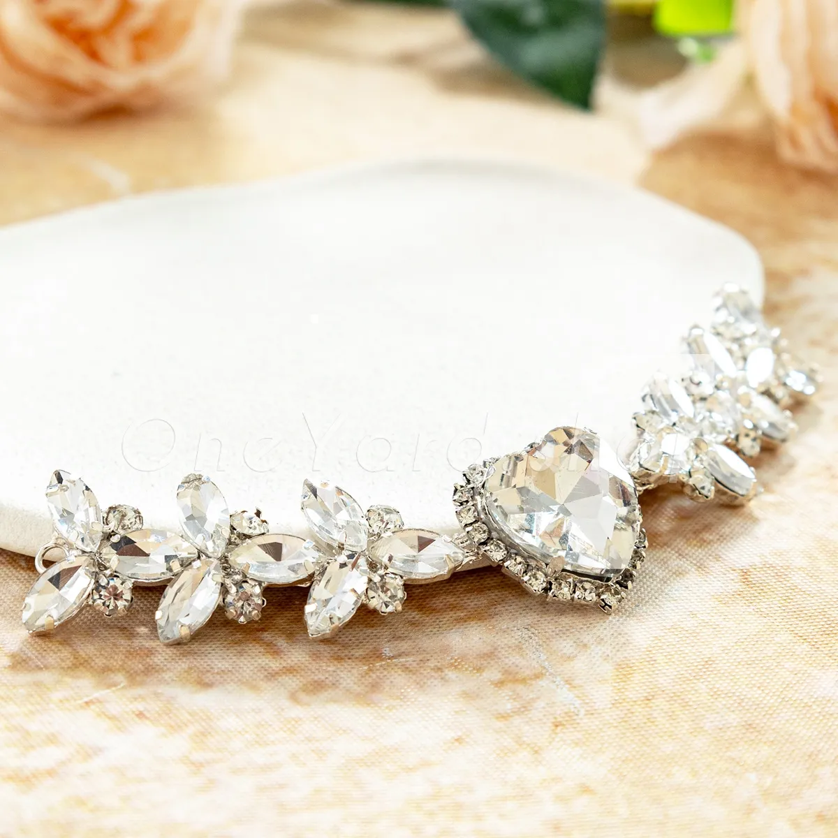 glass crystals and alloy embellishment for sashes glass crystals and alloy embellishment for sashes